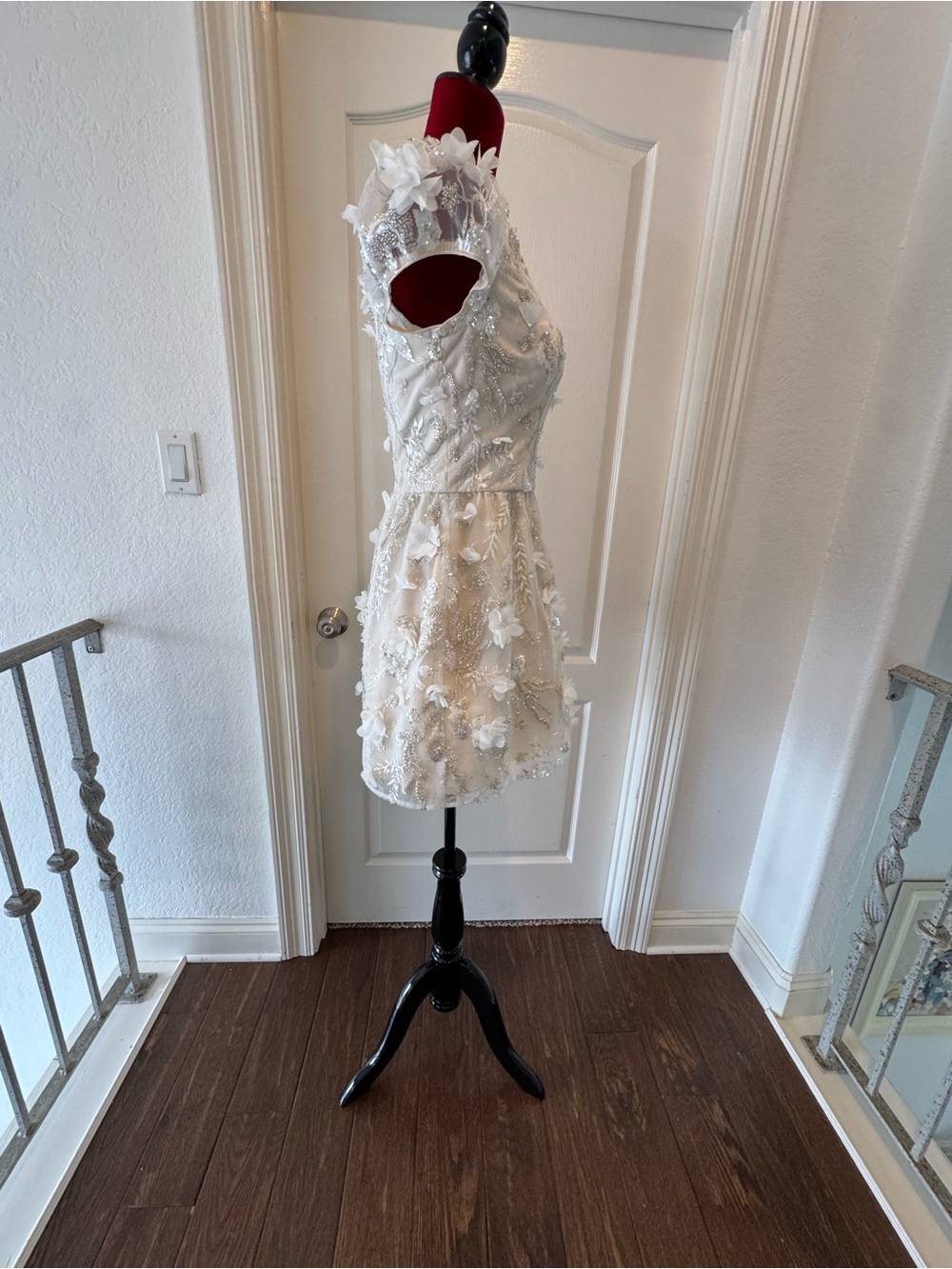 🦄 NWOT Dress the Population Sz S Embellished Ivory Bridal Mini SAMPLE - Picture 7 of 17